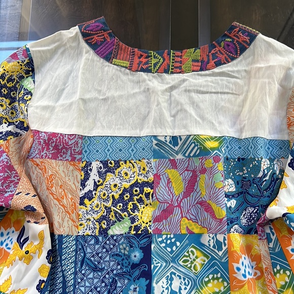 Calessa Embroidered Multi Print Split Round Neck 3/4 Bell Sleeve Woven Tunic. - Picture 9 of 11